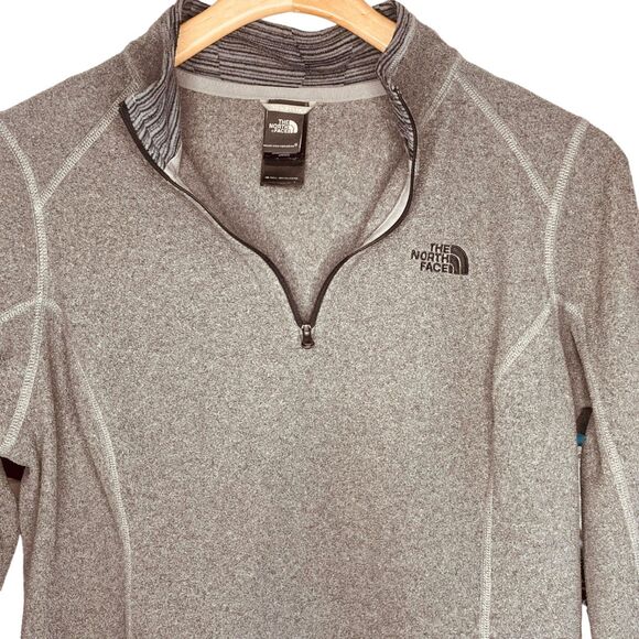 The North Face | Gray & Black 1/4 Zip Fleece Pullover Sweatshirt Size L | EUC - Picture 4 of 12